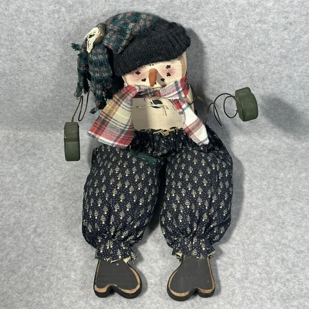 Snowman‎ Wooden Shelf Sitter Plaid Scarf  Knitted Hat Wood Mittens Holiday Decor